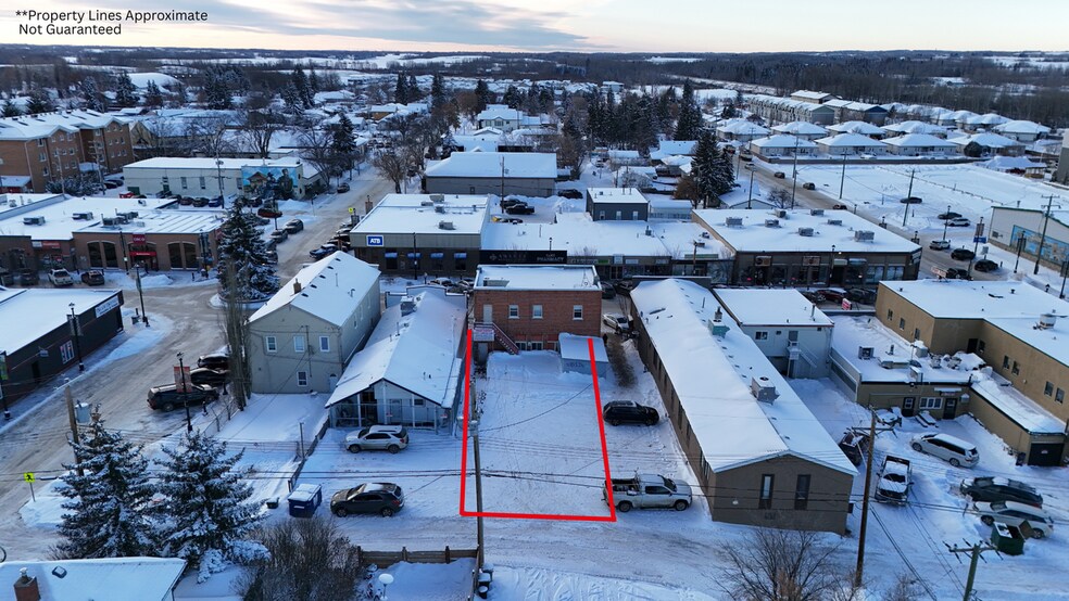 More Photos Of 5011 50 St, Stony Plain Storefront For Sale