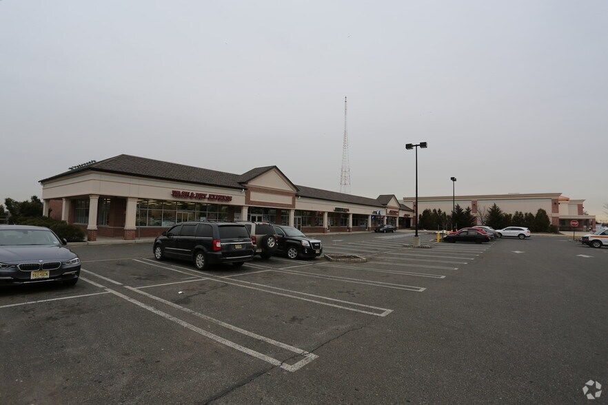 More Photos Of 1221 State Route 27, Somerset Supermarket For Lease