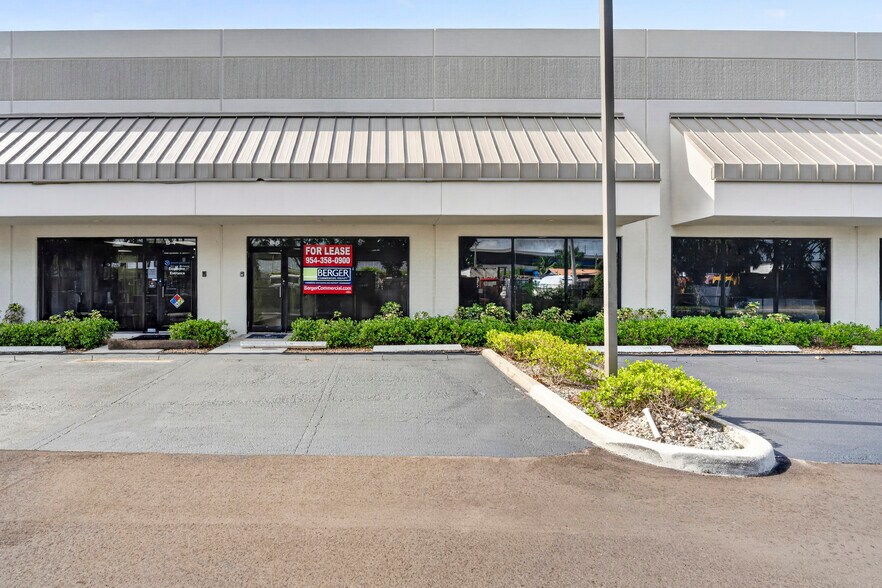 More Photos Of 3402 SW 26th Ter, Fort Lauderdale Warehouse For Lease