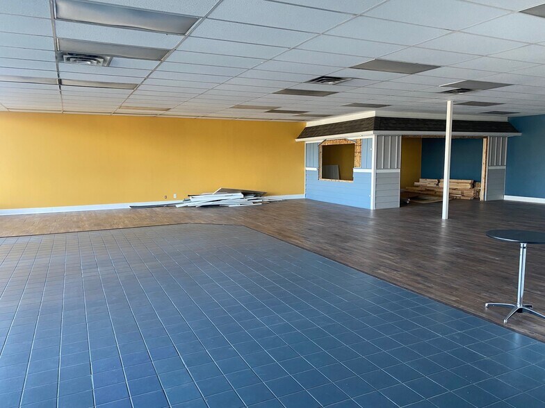More Photos Of 2695 Patterson Rd, Grand Junction Storefront For Lease