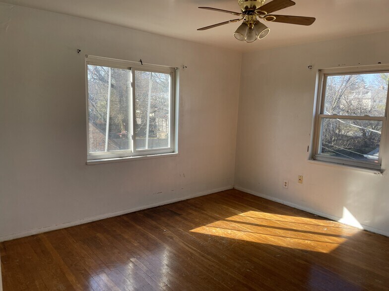 More Photos Of 15 W Maplewood Ave, Dayton Apartments For Sale