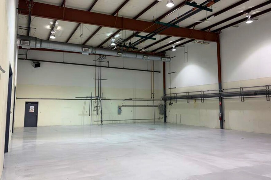 More Photos Of 9215 Brookfield Ct, Florence Distribution For Sale