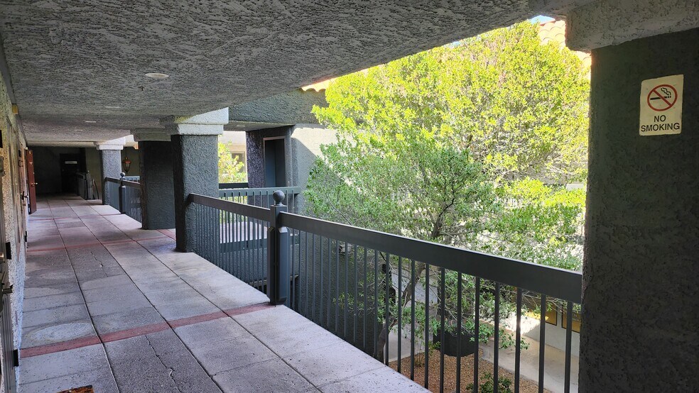 More Photos Of 222-228 S Rainbow Blvd, Las Vegas Office For Lease