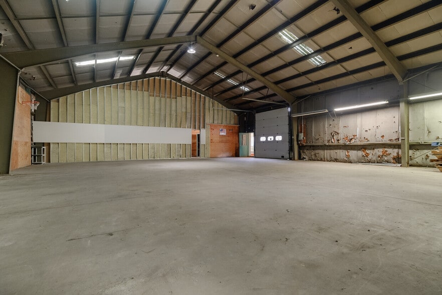 More Photos Of 36 Lake Avenue Ext, Danbury Manufacturing For Sale