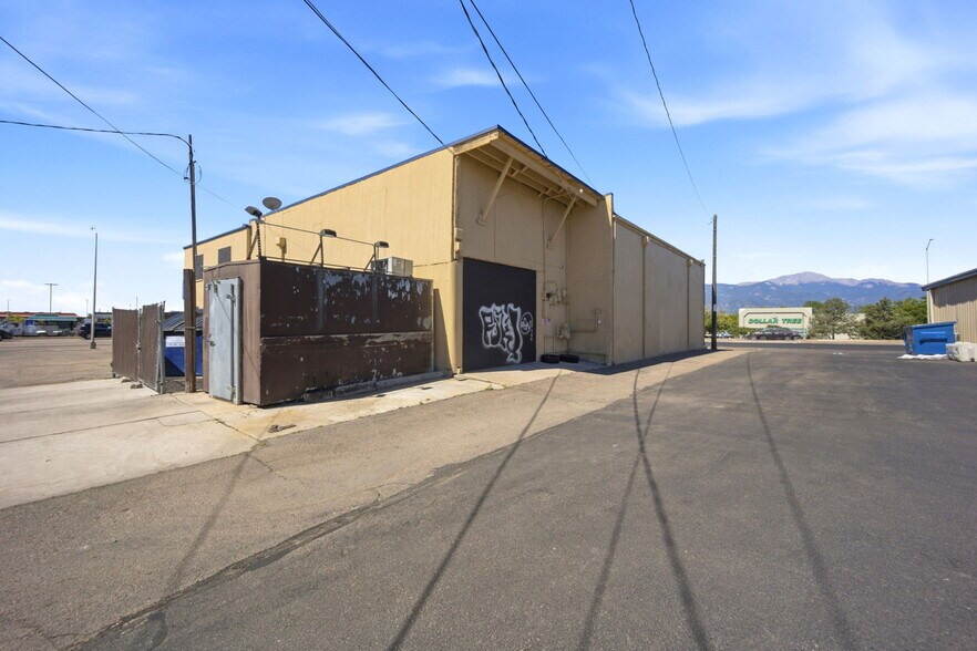 More Photos Of 2800 E Platte Ave, Colorado Springs Auto Repair For Lease