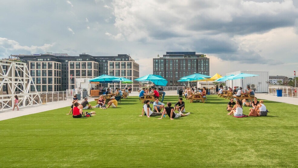 More Photos Of 1275 Union St NE, Washington Office For Lease