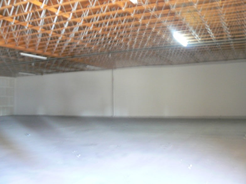 More Photos Of 3120 Sirius Ave, Las Vegas Warehouse For Lease