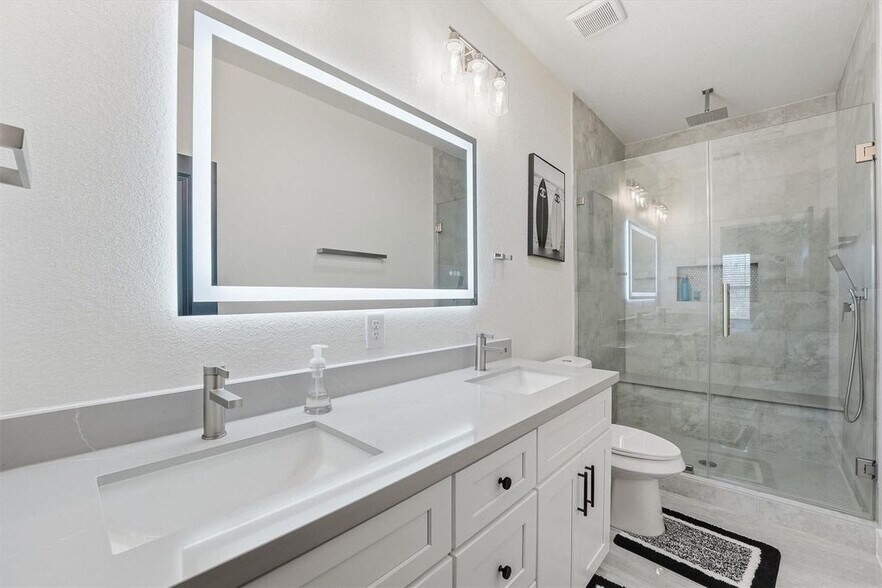 More Photos Of 7908 Brandon St, Houston Multifamily For Sale