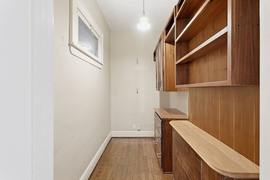 More Photos Of 916 Bromley Rd, Charlotte Apartments For Sale