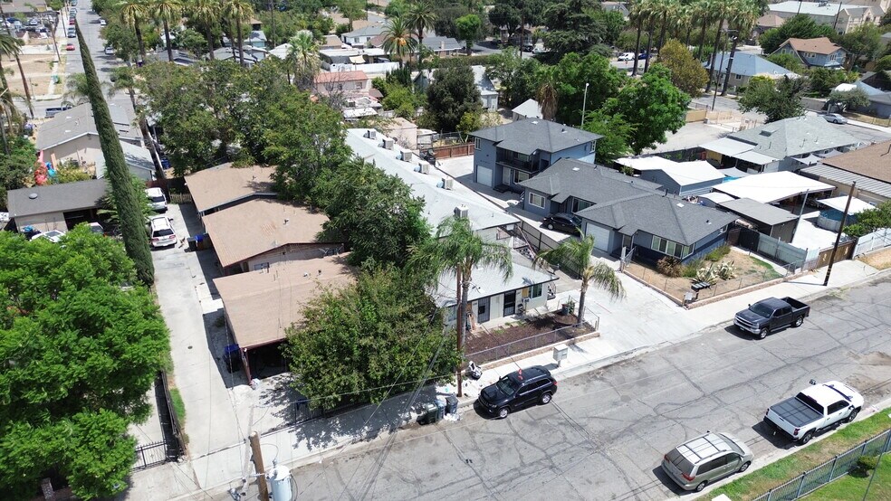 More Photos Of 1137-1139 N Mayfield Ave, San Bernardino Apartments For Sale