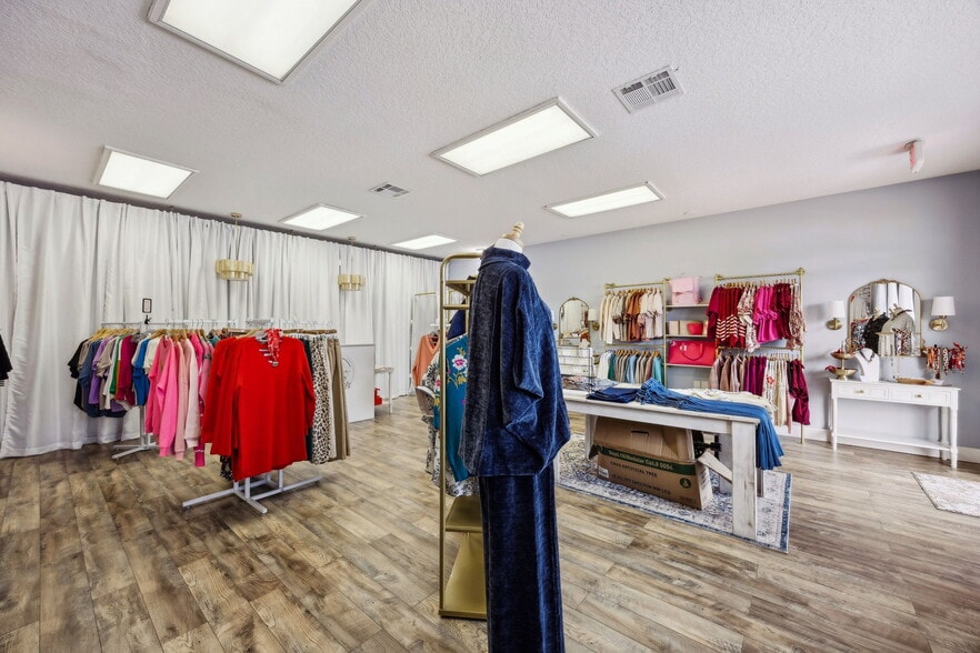 More Photos Of 1637-1643 S 8th St, Fernandina Beach Storefront For Sale