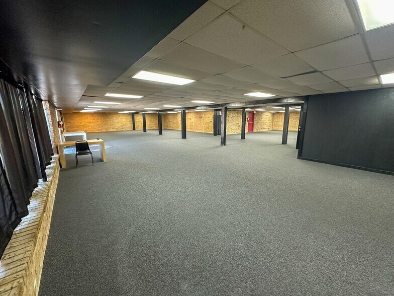 More Photos Of 310 E Denman Ave, Lufkin Storefront Retail Office For Sale