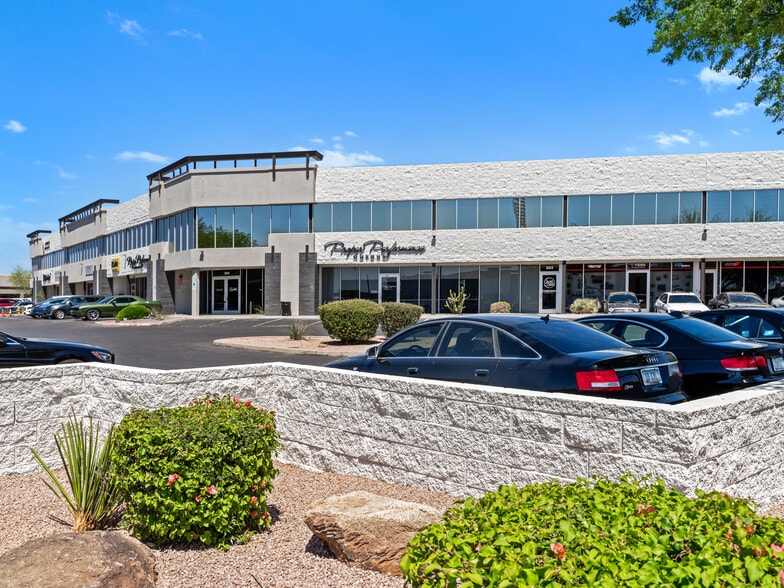 More Photos Of 15001 N Hayden Rd, Scottsdale Warehouse For Sale