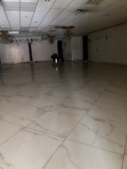 More Photos Of 1363-1372 Utica Ave, Brooklyn Storefront Retail Office For Lease