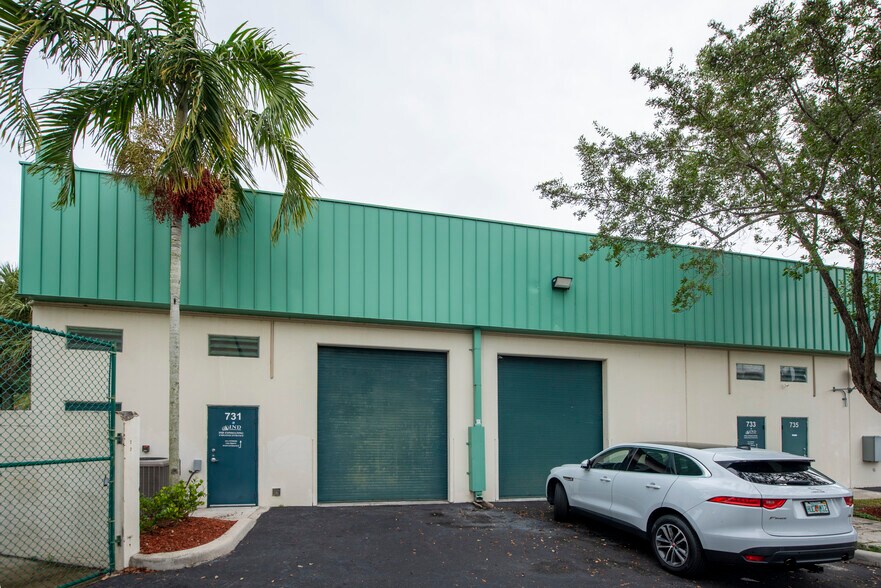 More Photos Of 731-745 Shotgun Rd, Sunrise Light Manufacturing For Sale