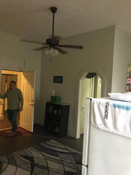 More Photos Of 415 Dewey St, Waycross Apartments For Sale