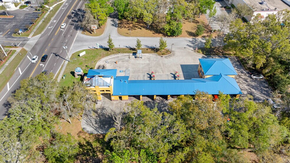 More Photos Of 113 S Valrico Rd, Valrico Carwash For Sale