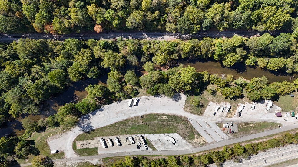 More Photos Of 462 Adams rd, Julian Trailer Camper Park For Sale