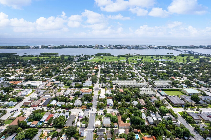 More Photos Of 525 N Federal Hwy, Lake Worth Beach Hotel For Sale