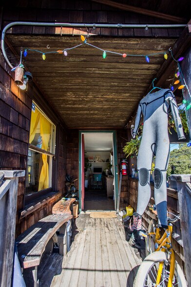 More Photos Of 219 John St, Oakland Apartments For Sale