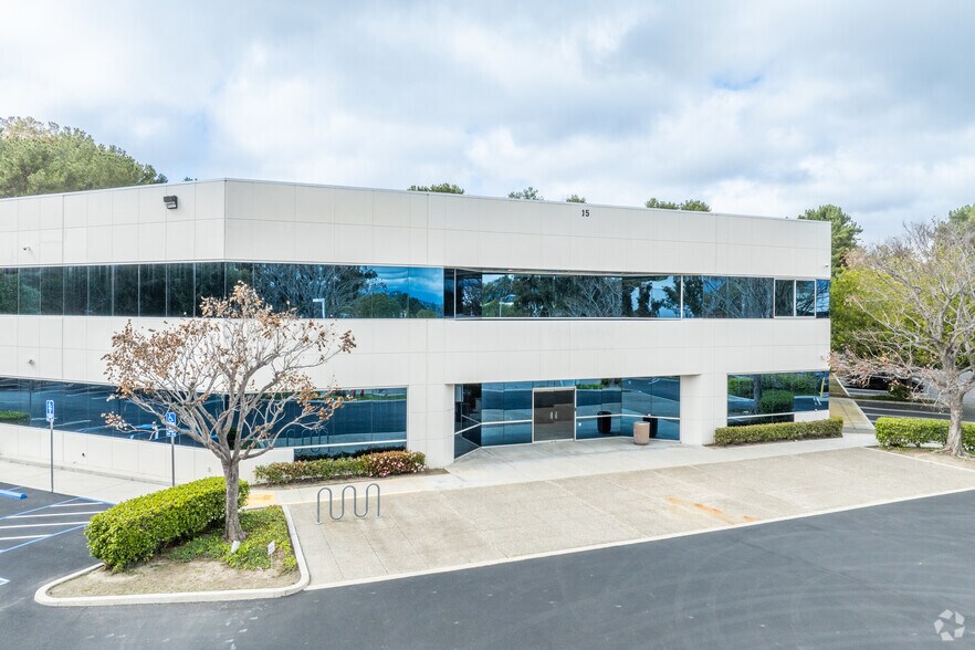 More Photos Of 15 Argonaut, Aliso Viejo Research And Development For Sale