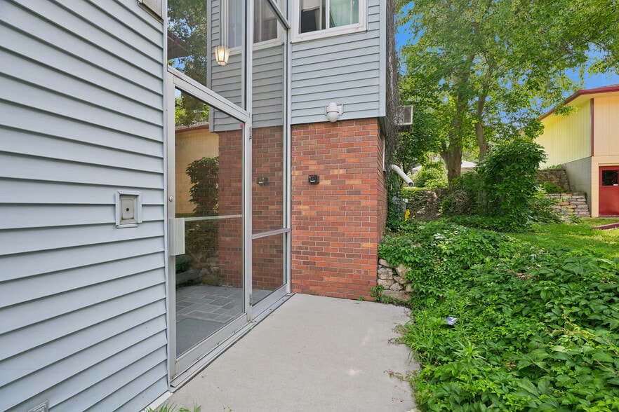 More Photos Of 394 Pierce St, Saint Paul Apartments For Sale