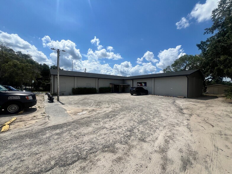 More Photos Of 6920 E Chelsea St, Tampa Light Distribution For Sale