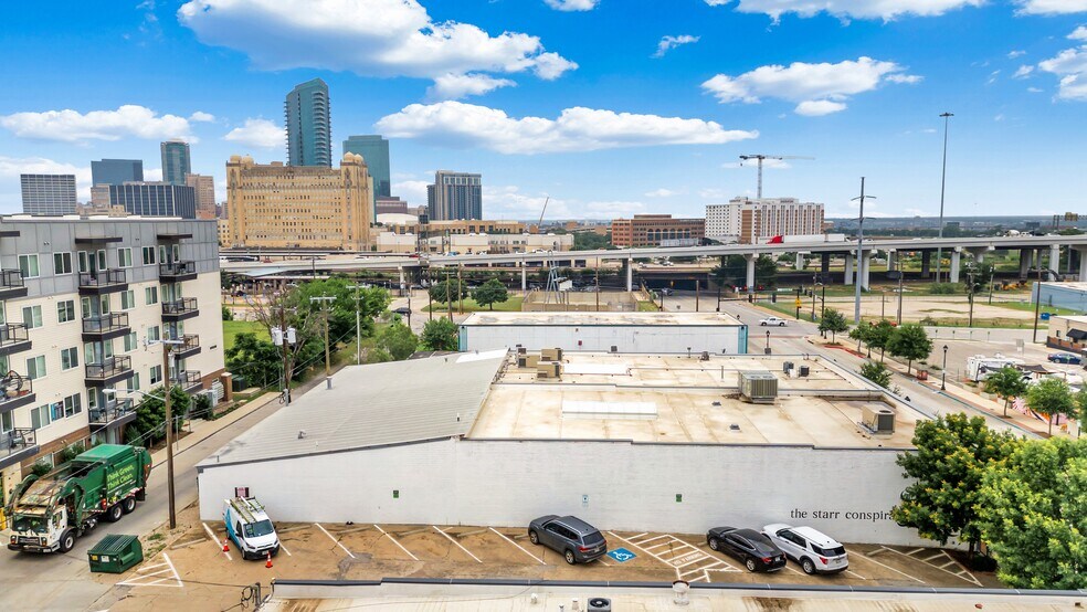 More Photos Of 122 S Main St, Fort Worth Office For Sale