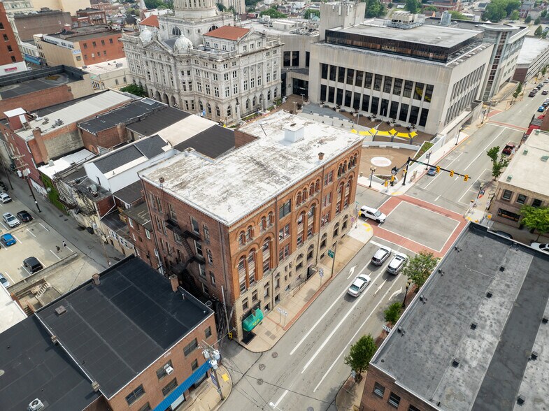 More Photos Of 41 N Main St, Greensburg Office For Sale