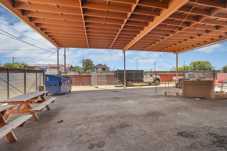 More Photos Of 702-714 W Fremont St, Stockton Light Distribution For Lease