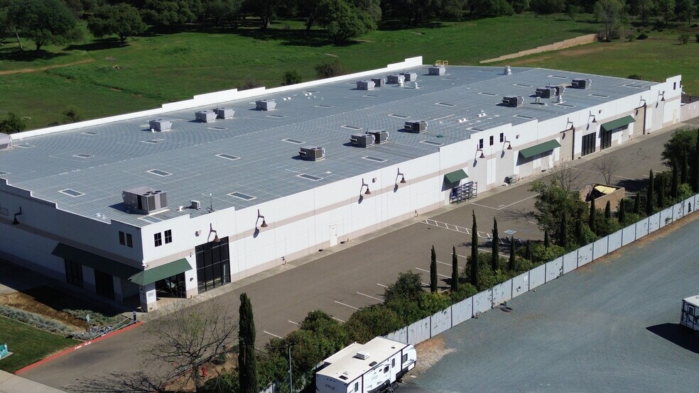 More Photos Of 4461 Business Dr, Shingle Springs Manufacturing For Sale