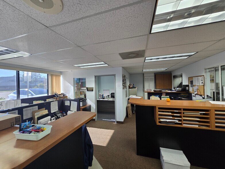 More Photos Of 8447 Miramar Mall, San Diego Office For Lease