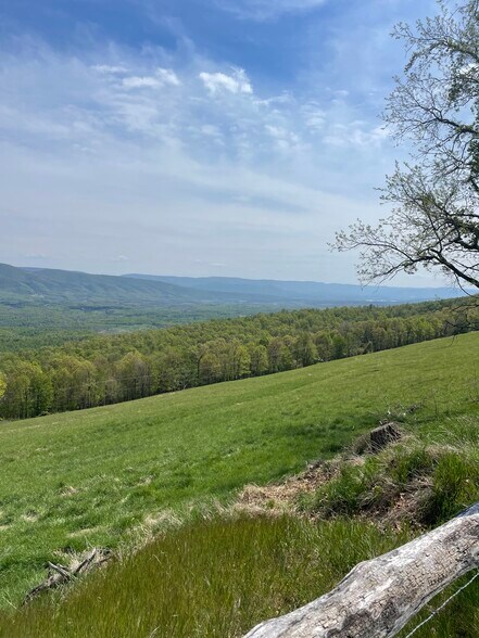 More Photos Of 5119 Russeldale Rd, Purgitsville Industrial For Lease