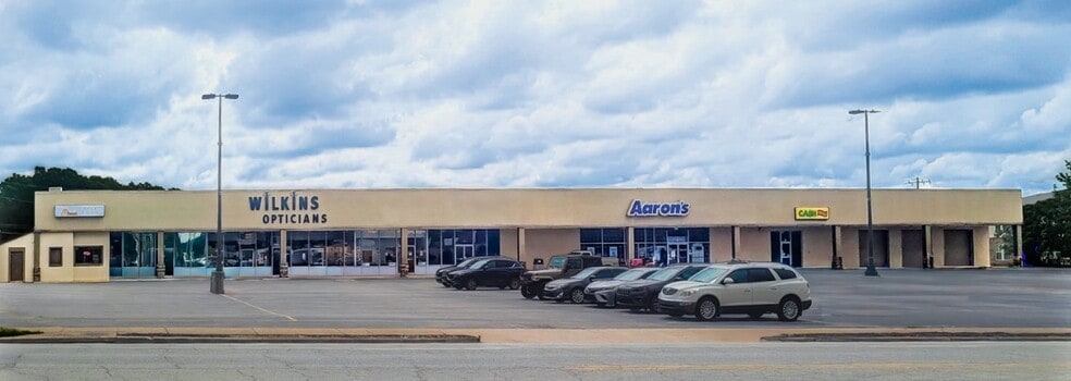 Primary Photo Of 404 McCravy Dr, Spartanburg Unknown For Lease