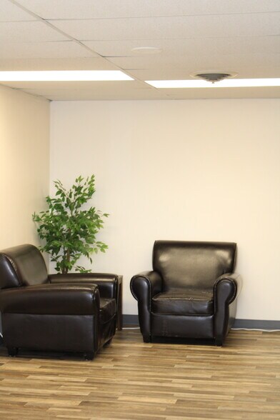 More Photos Of 1286-1296 Addison Ave E, Twin Falls Storefront Retail Office For Lease