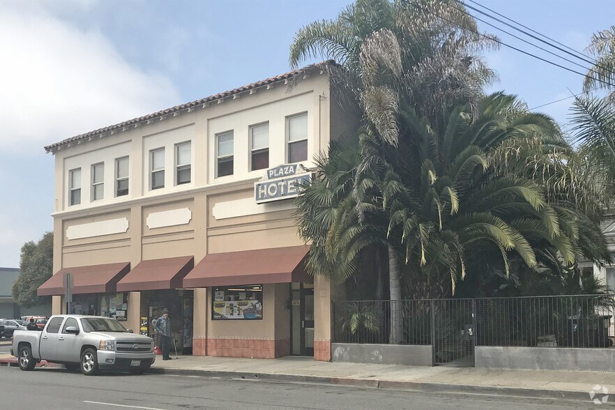More Photos Of 10 Alexander St, Watsonville Storefront Retail Residential For Lease