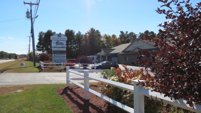 More Photos Of 323 Gonic Rd, Rochester Storefront Retail Office For Lease