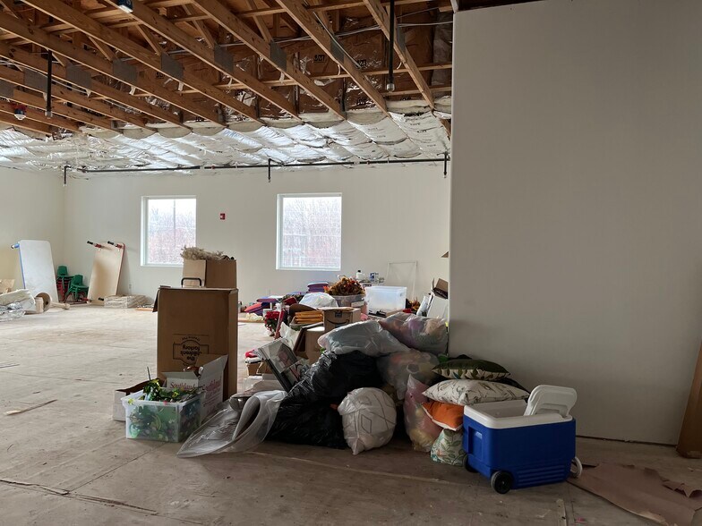 More Photos Of 3754 Us-1 N, Monmouth Junction Daycare Center For Lease