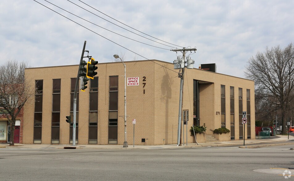 More Photos Of 271 Jericho Tpke, Floral Park Office For Lease