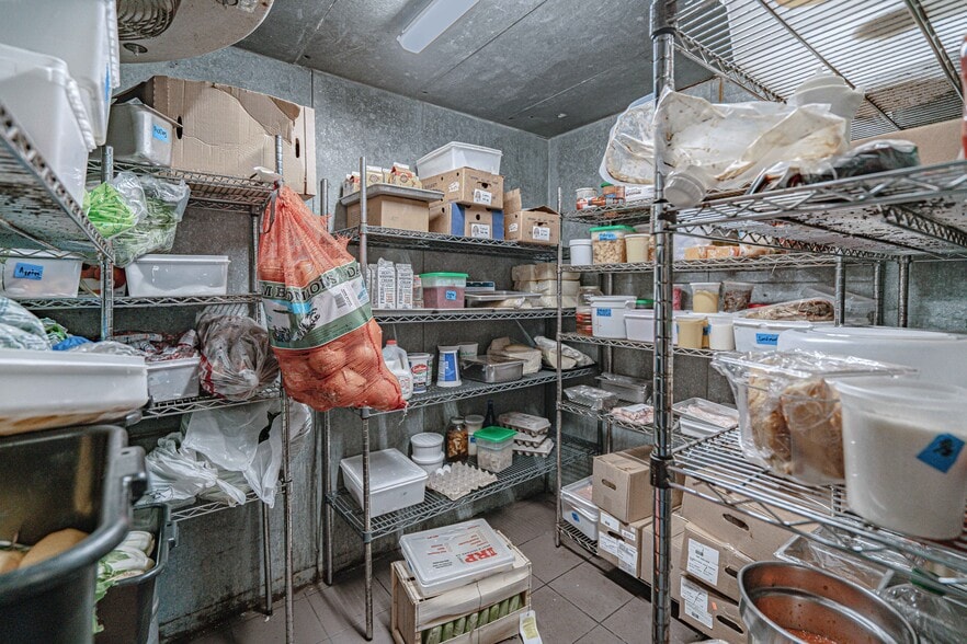 More Photos Of 754 Cherokee st, Fountain Hill Restaurant For Sale