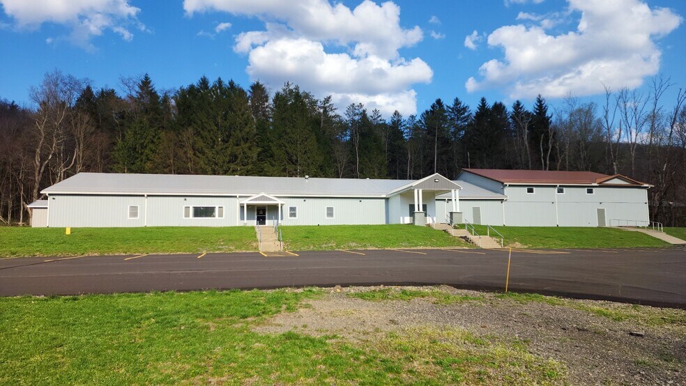 More Photos Of 4250 N State St, Salamanca Freestanding For Sale
