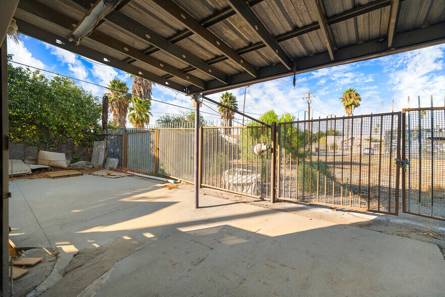 More Photos Of 13659 Magnolia Ave, Corona Freestanding For Sale