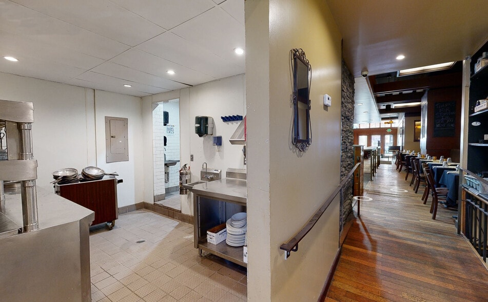 More Photos Of 313 N Charles St, Baltimore Storefront Retail Residential For Sale
