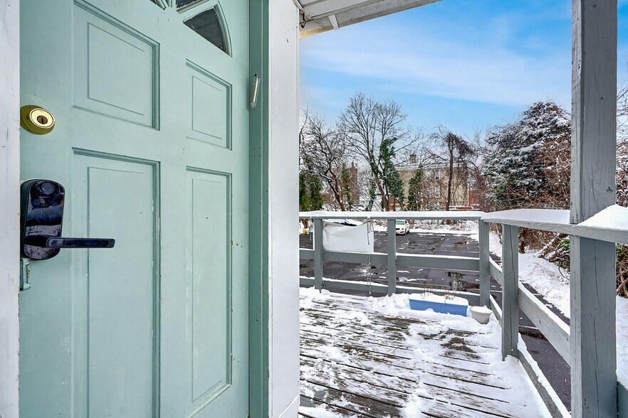 More Photos Of 16-18 Sudbrook Ln, Pikesville Office Residential For Sale