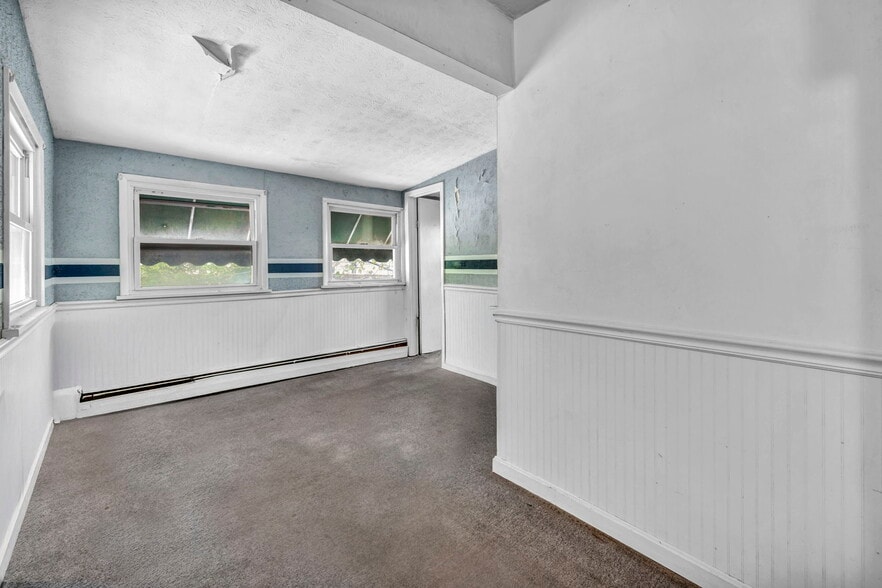 More Photos Of 6318 Lorain Ave, Cleveland Loft Creative Space For Sale