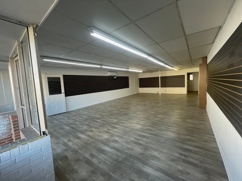 More Photos Of 1538-1542 Main St, Ramseur Storefront Retail Office For Lease
