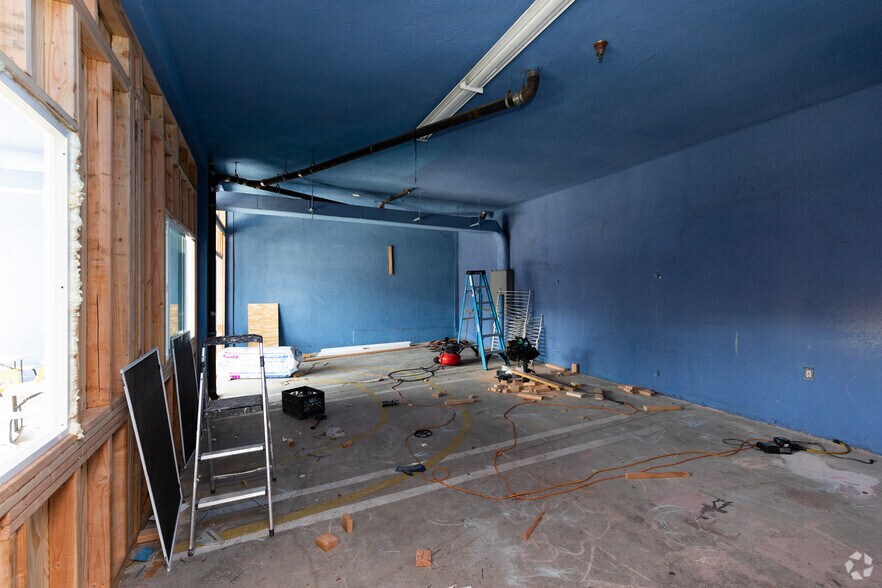 More Photos Of 1518 S Robertson Blvd, Los Angeles Schools For Lease