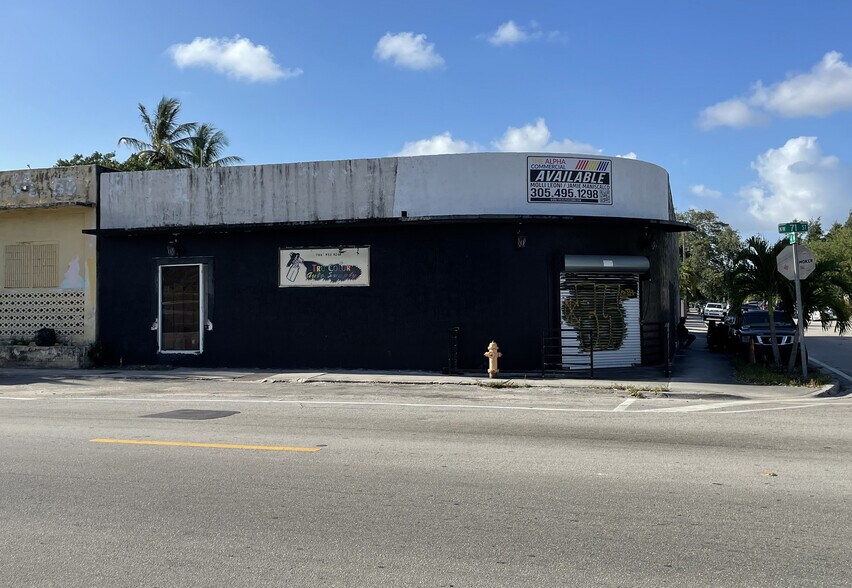 More Photos Of 360 NW 71st St, Miami Flex For Sale
