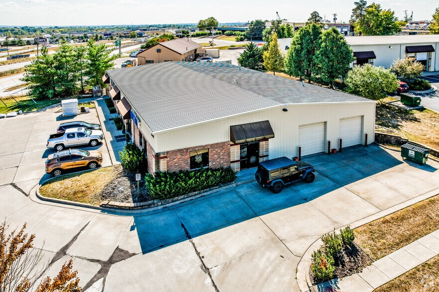 More Photos Of 2101 Kara Ct, Liberty Warehouse For Lease