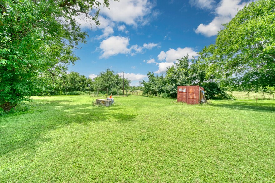 More Photos Of 4180 Koppe Bridge Rd, College Station Office For Sale